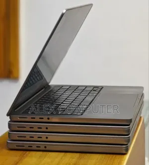 New Laptop Apple MacBook Pro M1 16GB Apple M1 Pro SSD 512GB