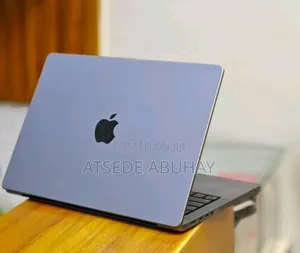 New Laptop Apple MacBook Pro M1 16GB AMD Ryzen 7 SSD 512GB