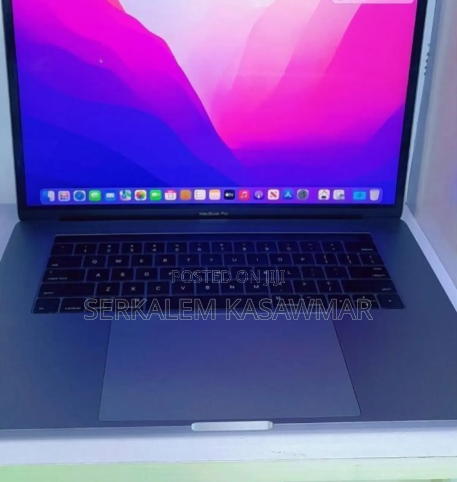 New Laptop Apple MacBook Pro 2017 16GB Intel Core I7 SSD 512GB