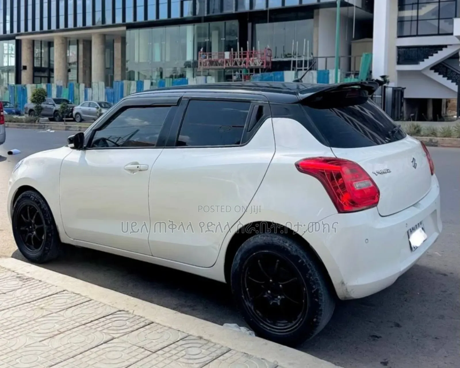 Suzuki Swift 2023 Off white