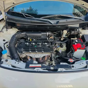 Suzuki Swift 2023 Off white