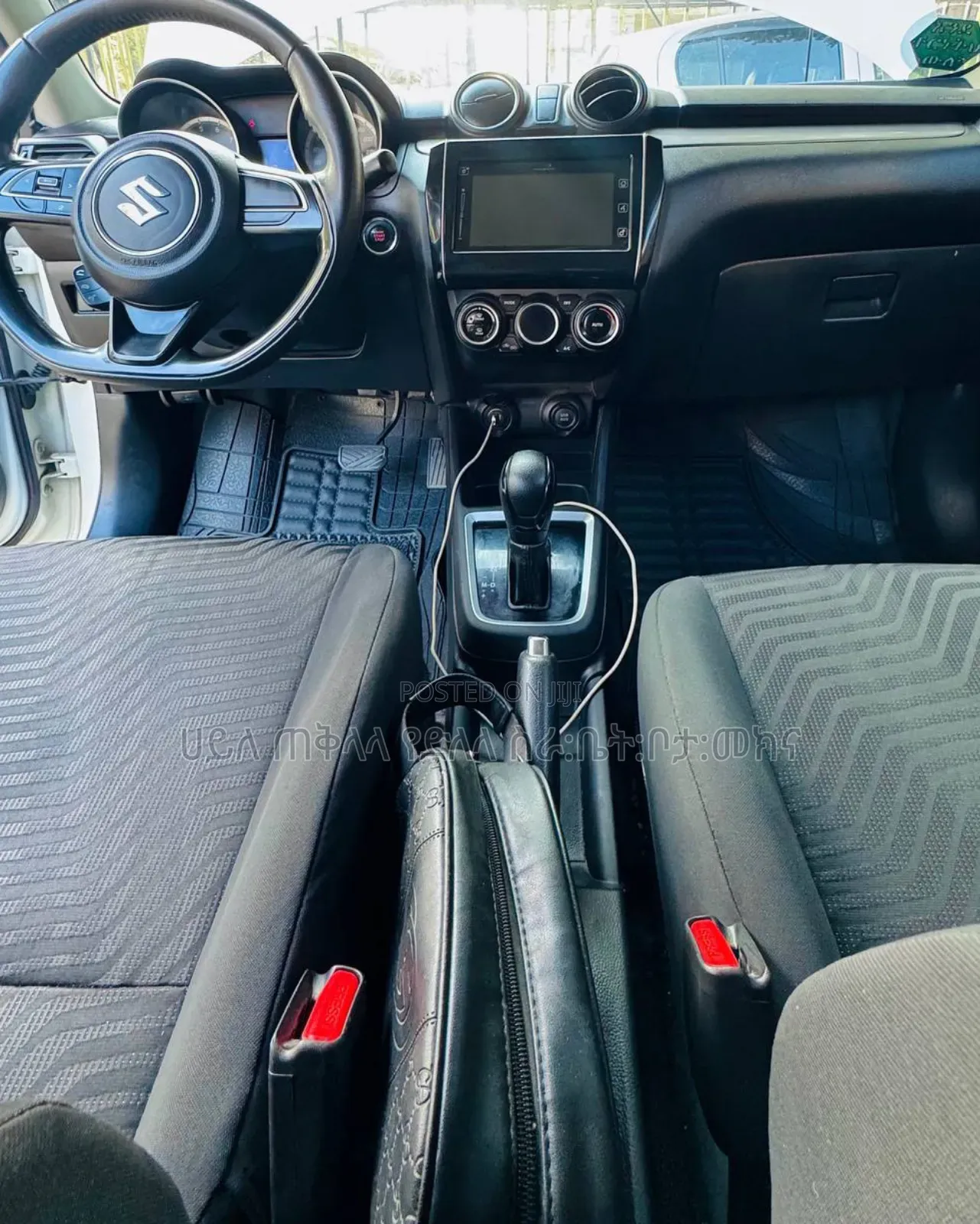 Suzuki Swift 2023 Off white