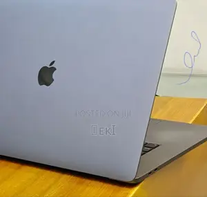 New Laptop Apple MacBook Pro 2019 16GB Intel Core I7 SSD 512GB