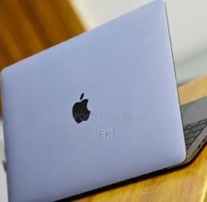 New Laptop Apple MacBook Pro 2019 16GB Intel Core i5 SSD 512GB