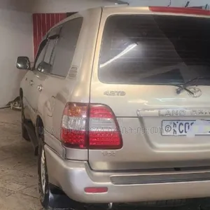 Toyota Land Cruiser 2007 Gold