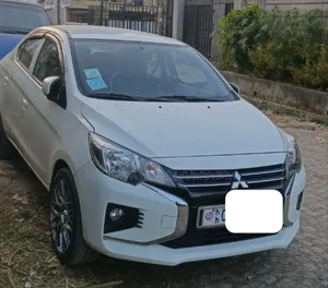 Photo - Mitsubishi Attrage 2022 Ivory