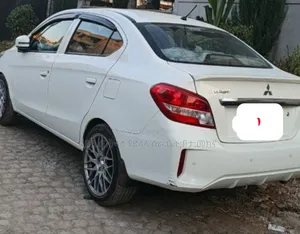 Mitsubishi Attrage 2022 Ivory