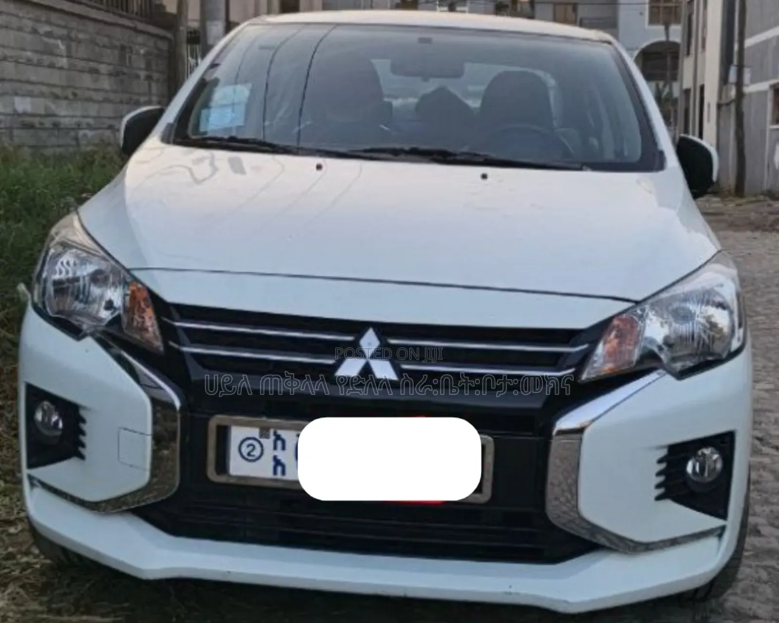 Mitsubishi Attrage 2022 Ivory