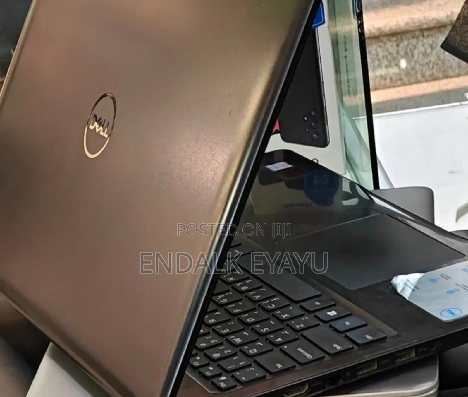 New Laptop Dell 8GB Intel Core I7 HDD 1T