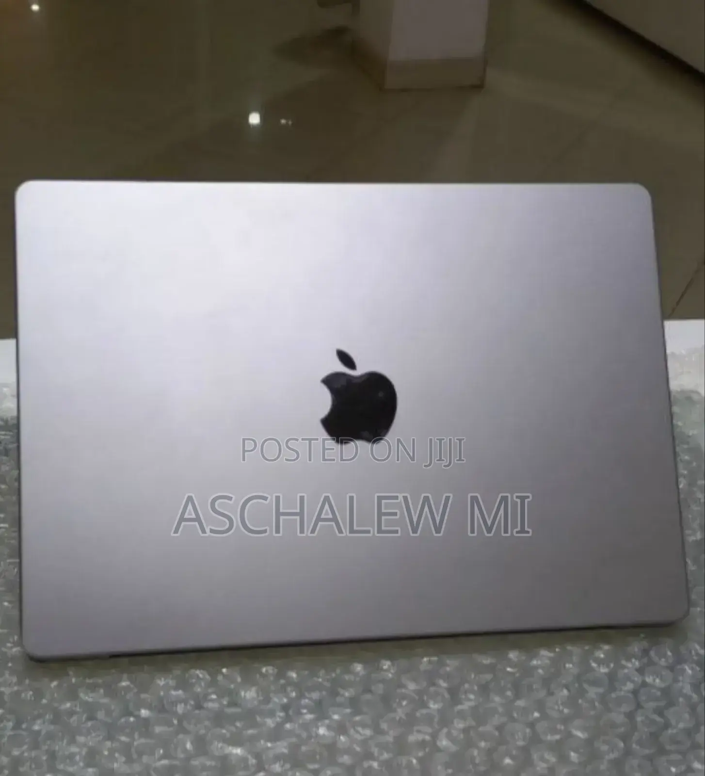 New Laptop Apple MacBook Pro M1 16GB Apple M1 Pro SSD 512GB
