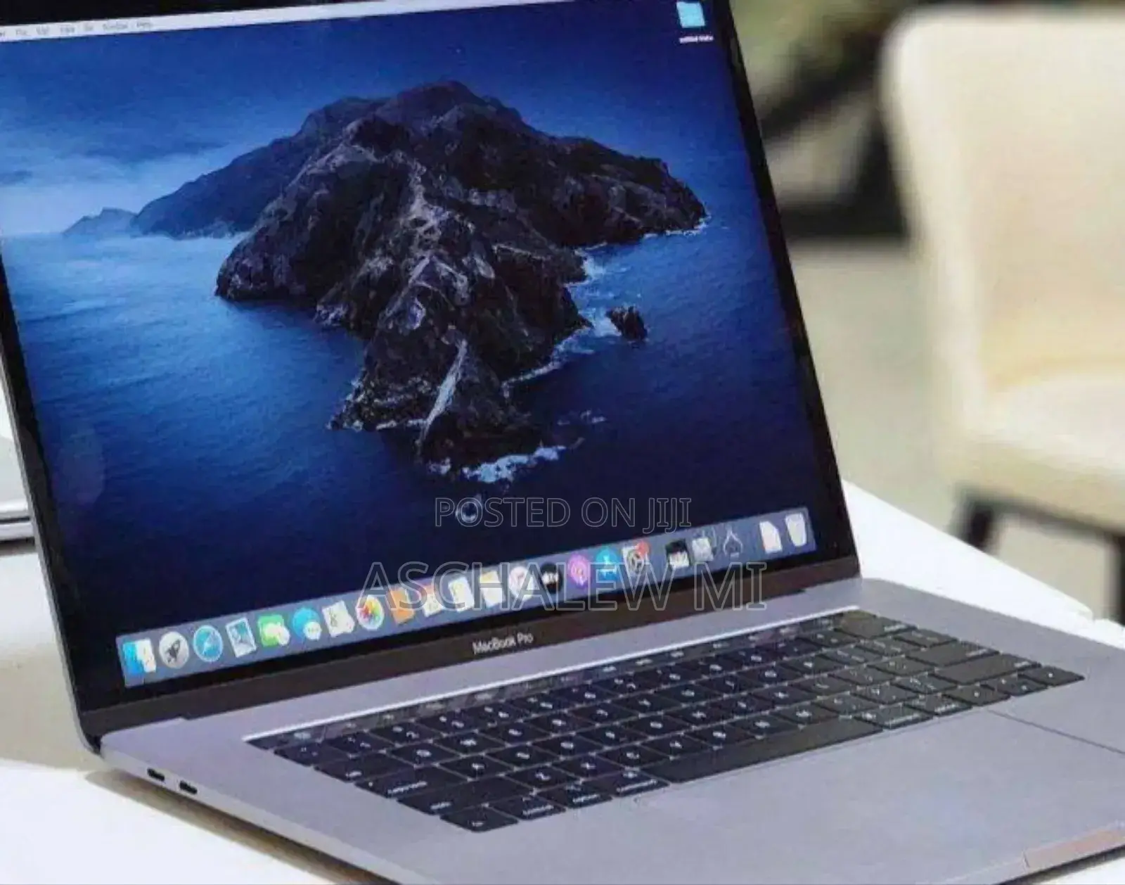 New Laptop Apple MacBook Pro 2019 16GB Intel Core I9 SSD 1T