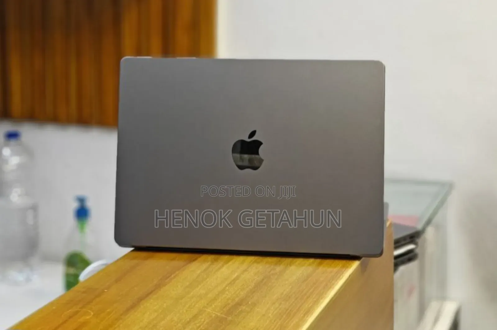 New Laptop Apple MacBook Pro M1 16GB Apple M1 Pro SSD 512GB