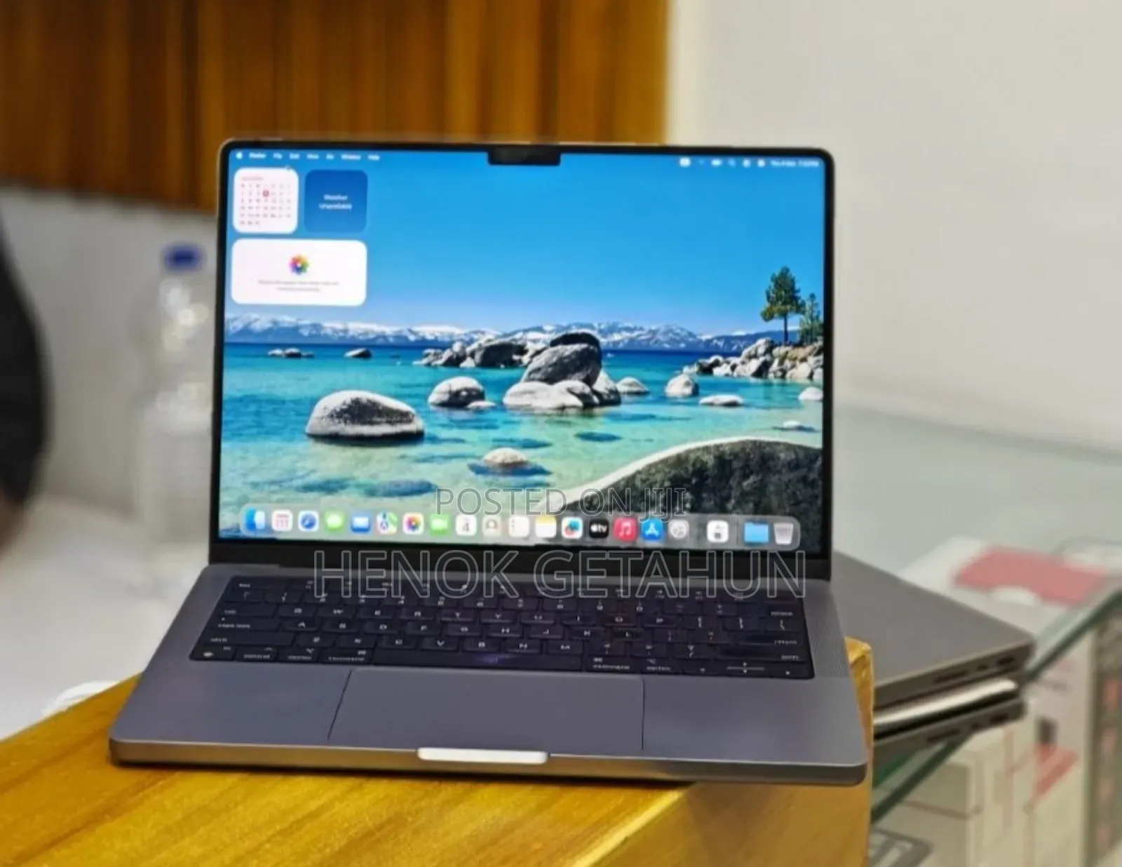 New Laptop Apple MacBook Pro M1 16GB Apple M1 Pro SSD 512GB