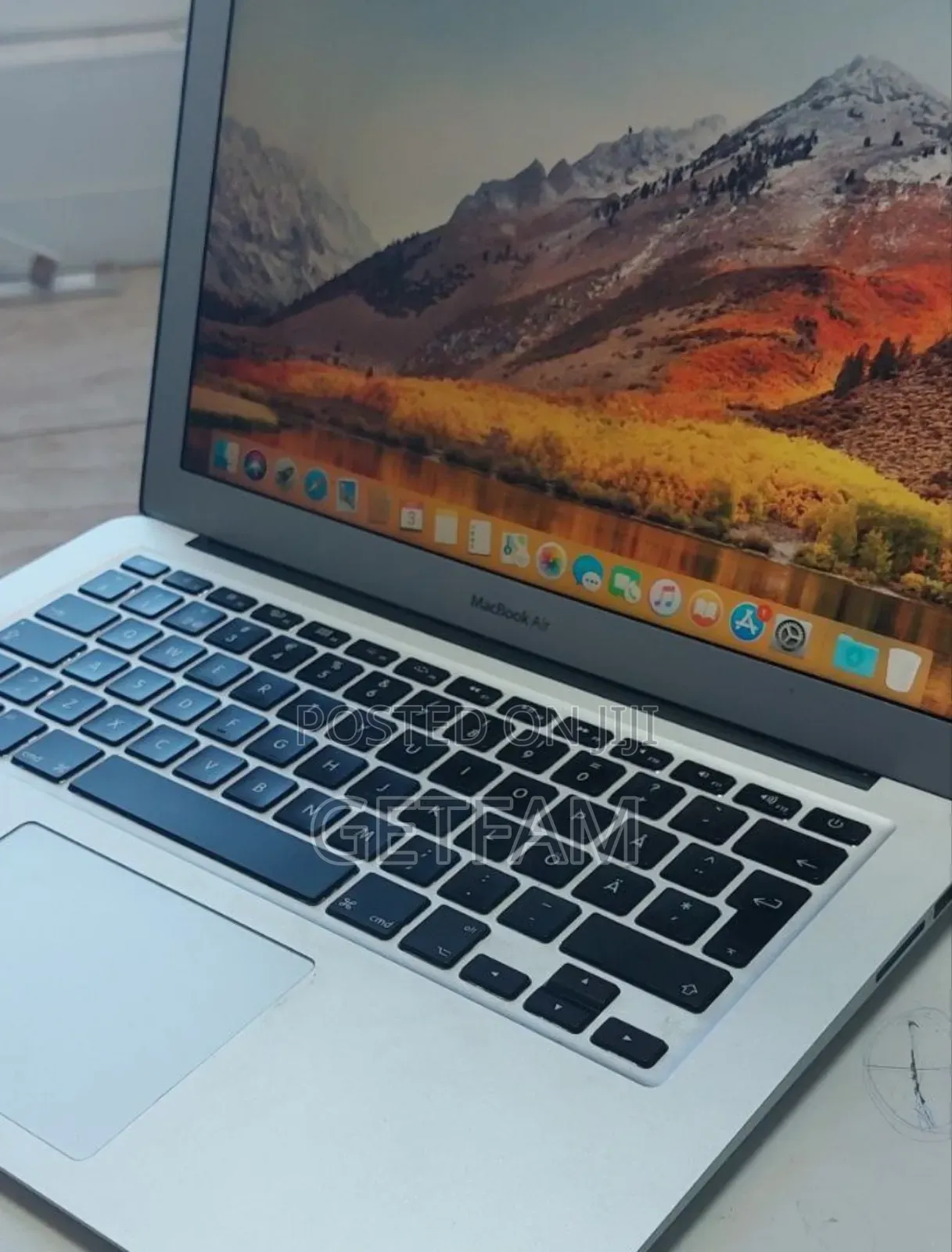 New Laptop Apple MacBook Air 2013 4GB Intel Core I5 SSD 128GB