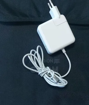 New Laptop Apple MacBook Air 2013 4GB Intel Core I5 SSD 128GB