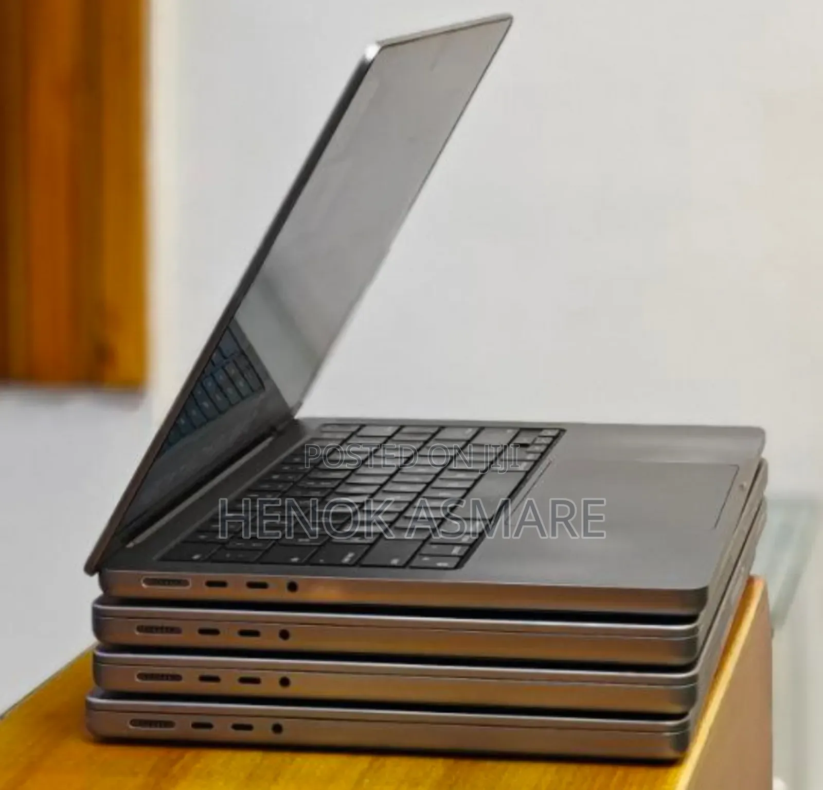 New Laptop Apple MacBook Pro M1 16GB Apple M1 SSD 512GB