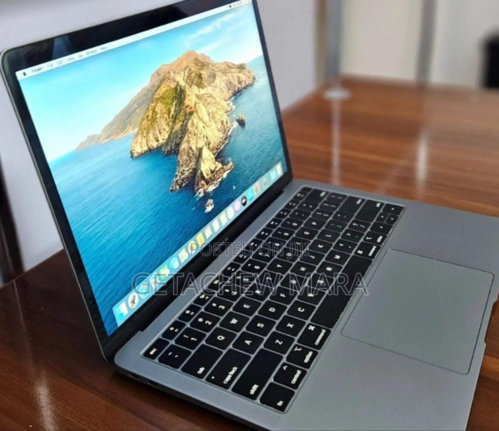 New Laptop Apple MacBook Pro 2019 8GB Intel Core I5 SSD 128GB