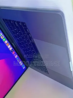 New Laptop Apple MacBook Pro 2017 16GB Intel Core I7 SSD 512GB