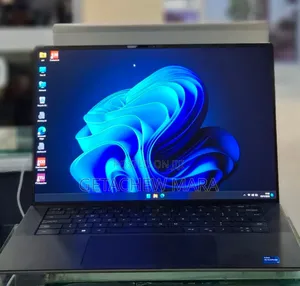 New Laptop Dell Precision 5540 16GB Intel Core I7 SSD 512GB