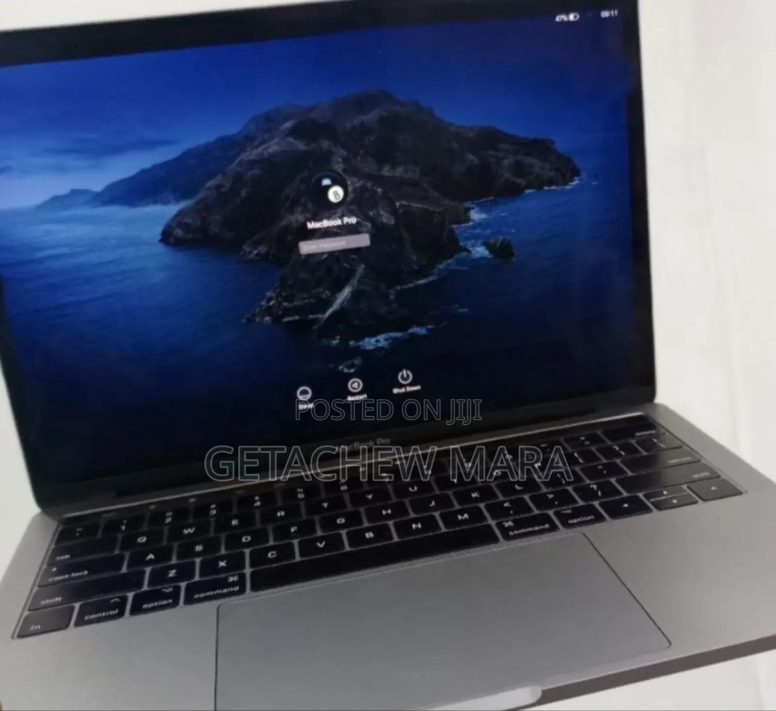 New Laptop Apple MacBook Pro 2017 8GB Intel Core I5 SSD 128GB