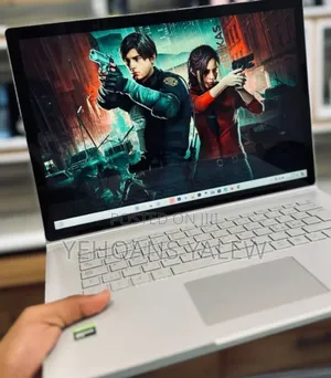 New Laptop Microsoft Surface Book 2 16GB Intel Core I7 SSD 256GB