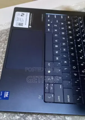 New Laptop HP OmniBook 5 14" 16GB Intel SSD 1T