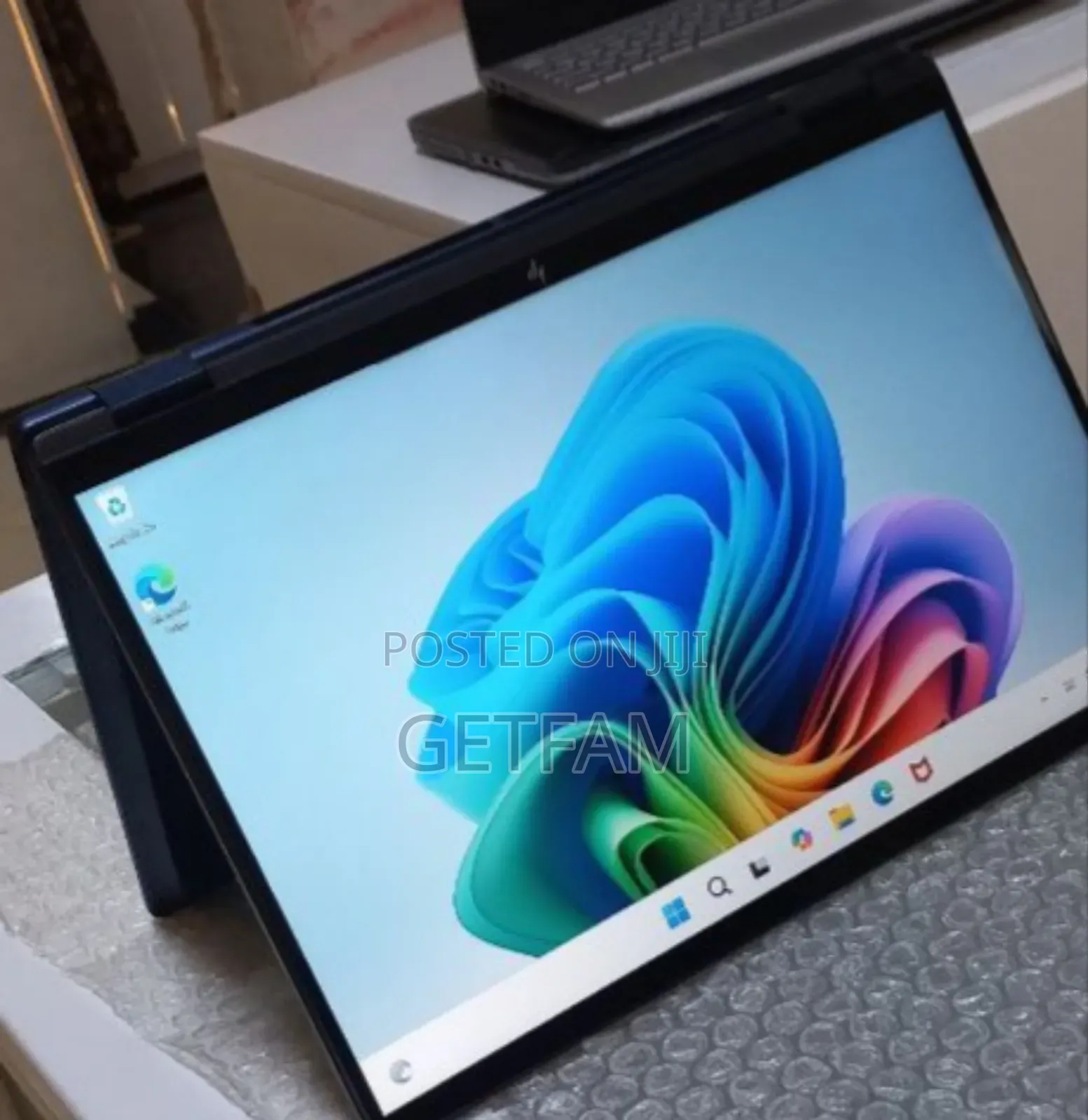 New Laptop HP OmniBook 5 14" 16GB Intel SSD 1T