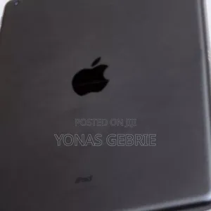 Photo - New Apple iPad 10.2 (2021) 64 GB