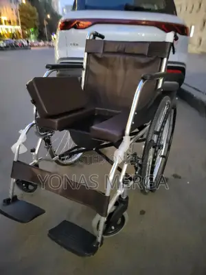 Toilet Wheelchair協躺wheelchairs Are Suitable for Long/Short-Term Usage.