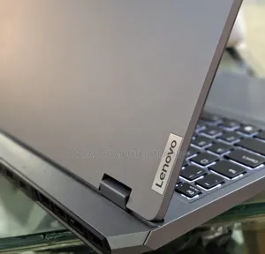New Laptop Lenovo LOQ 15ARP9 16GB AMD Ryzen 7 SSD 1T