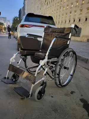 Toilet Wheelchair翁較foldable Comfort Wheelchair政邕pot Wheelchair