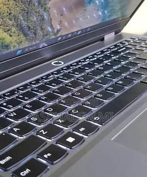 New Laptop Lenovo LOQ 15ARP9 16GB AMD Ryzen 7 SSD 1T