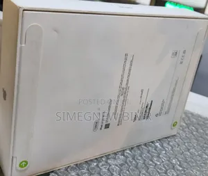 New Apple iPad (2025) 128 GB Silver