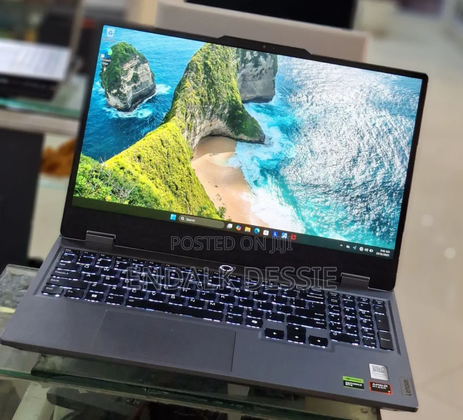 New Laptop Lenovo 16GB AMD Ryzen 7 SSD 512GB