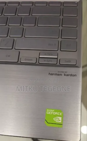 Photo - New Laptop Asus ZenBook UX31LA 8GB AMD Ryzen 5 SSD 512GB