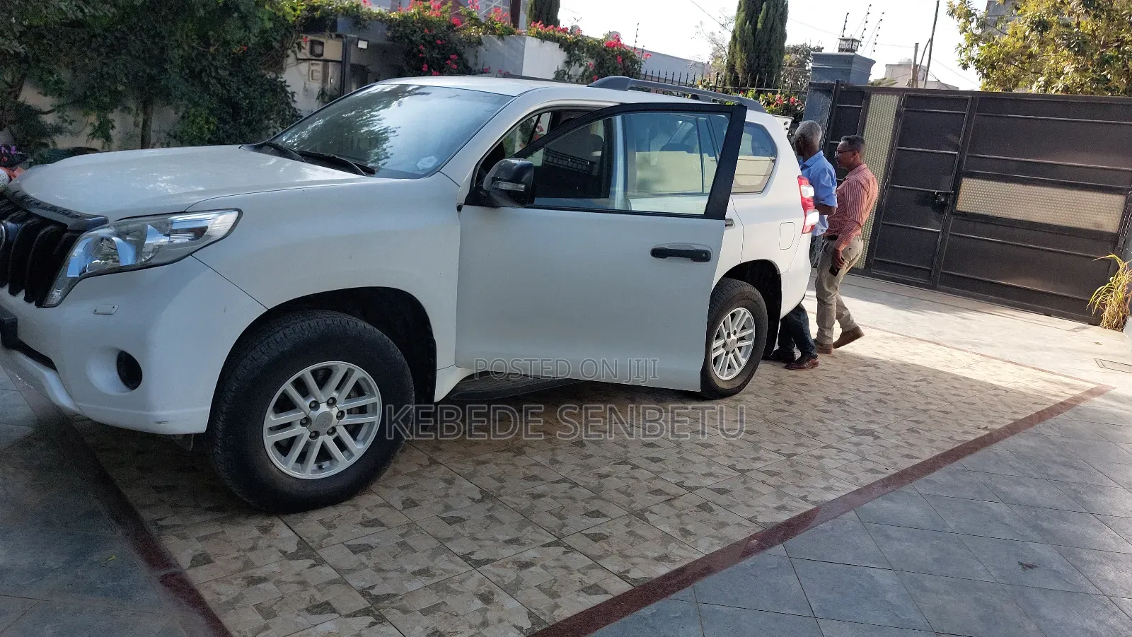Toyota Land Cruiser 4.5 V8 DLX 2014 White