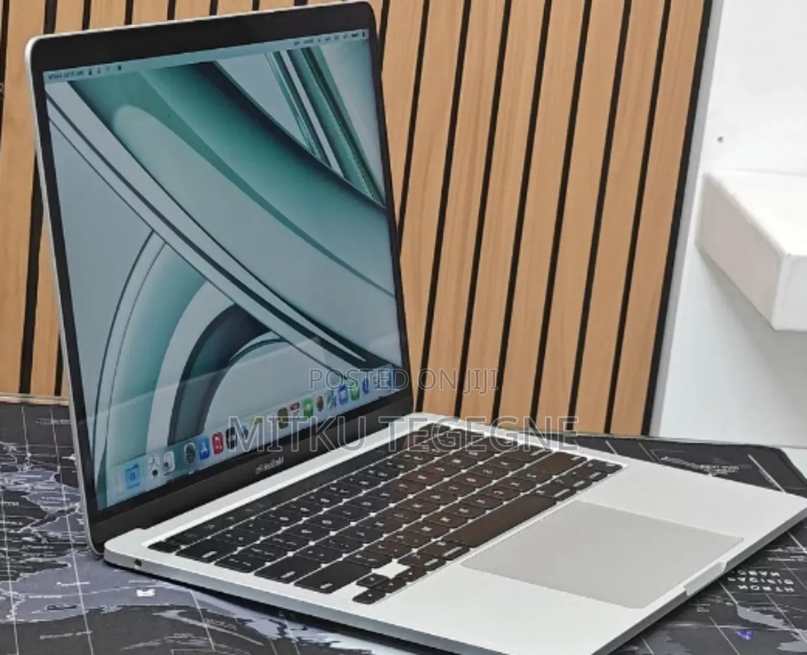 New Laptop Apple MacBook Air 2023 M2 8GB Intel Core M2 SSD 256GB