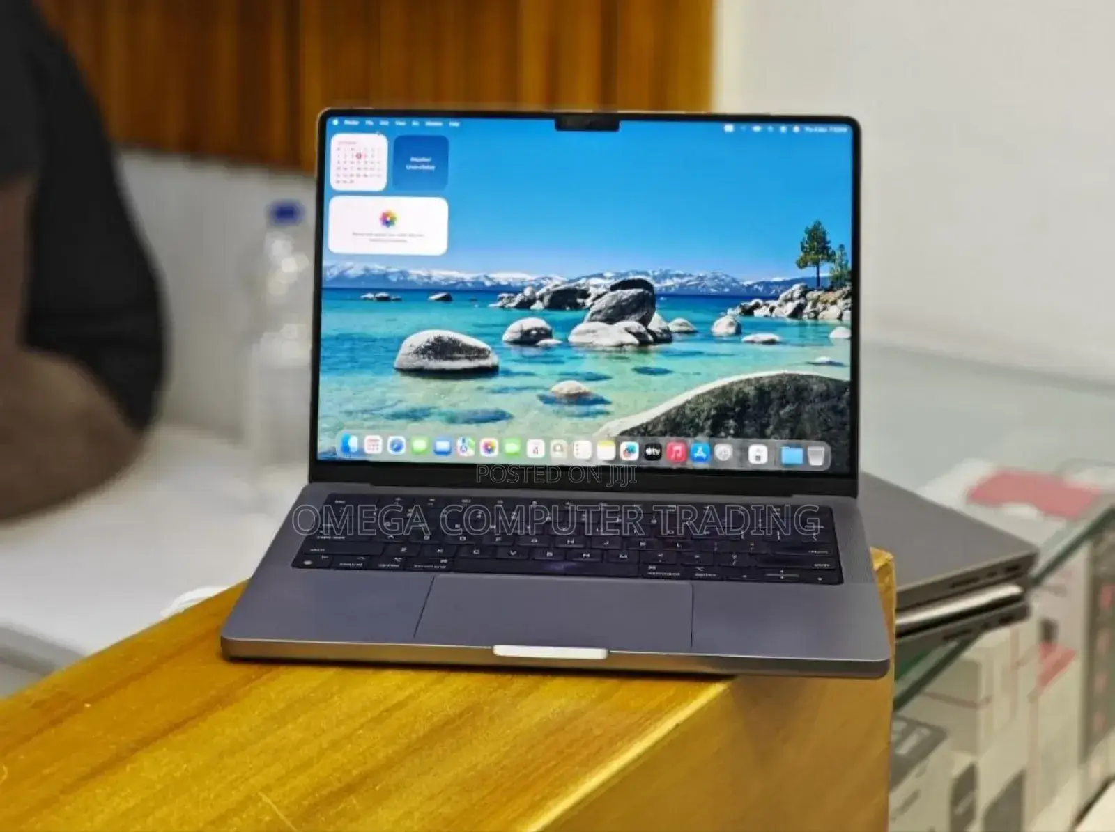 New Laptop Apple MacBook Pro M1 16GB Apple M1 Pro SSD 512GB
