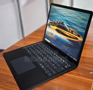 New Laptop Microsoft Surface 16GB Intel Core I7 SSD 256GB