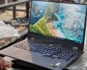 New Laptop Lenovo LOQ 15ARP9 16GB AMD Ryzen 7 SSD 1T