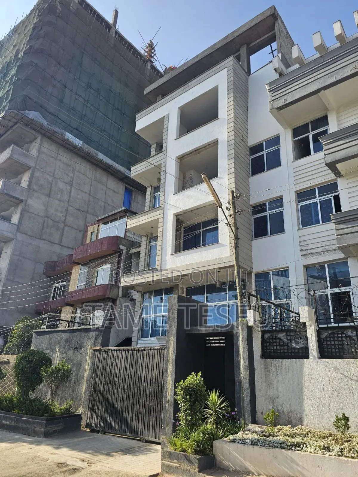 Furnished 6bdrm House in የካ መገናኛ, Bole for sale