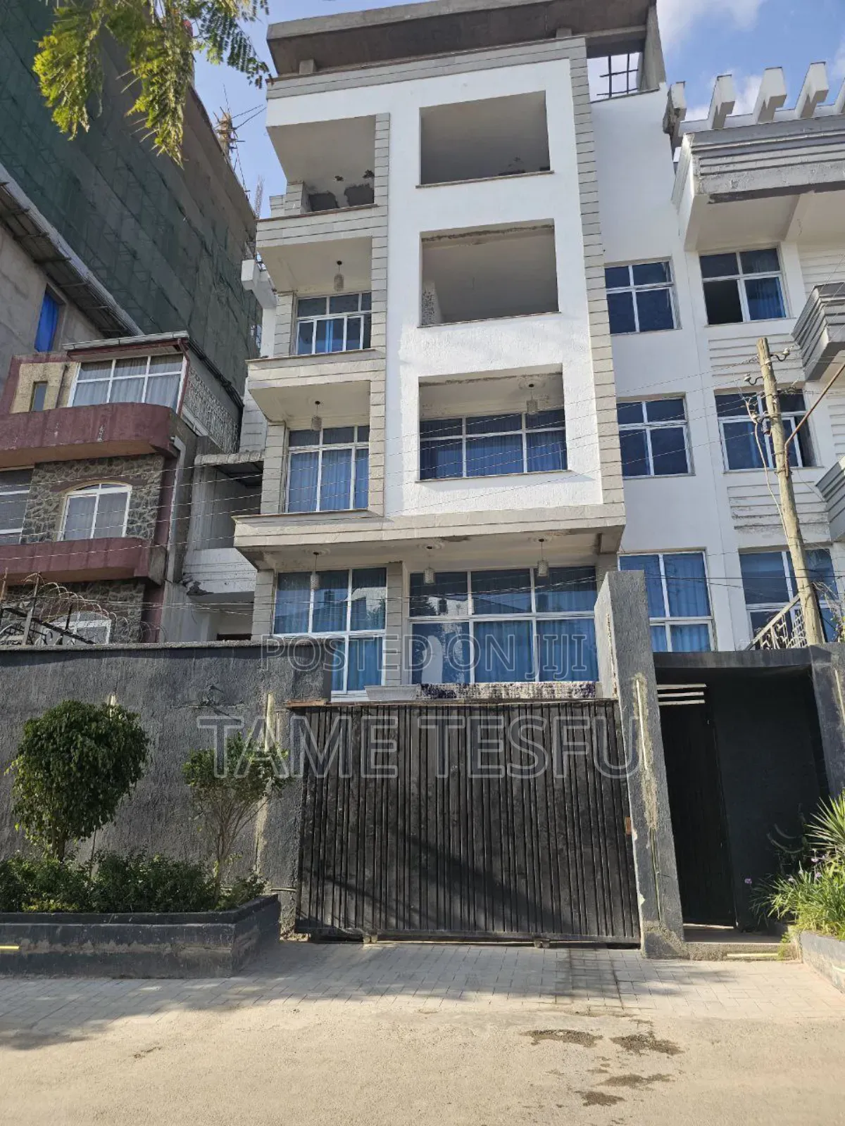 Furnished 6bdrm House in የካ መገናኛ, Bole for sale