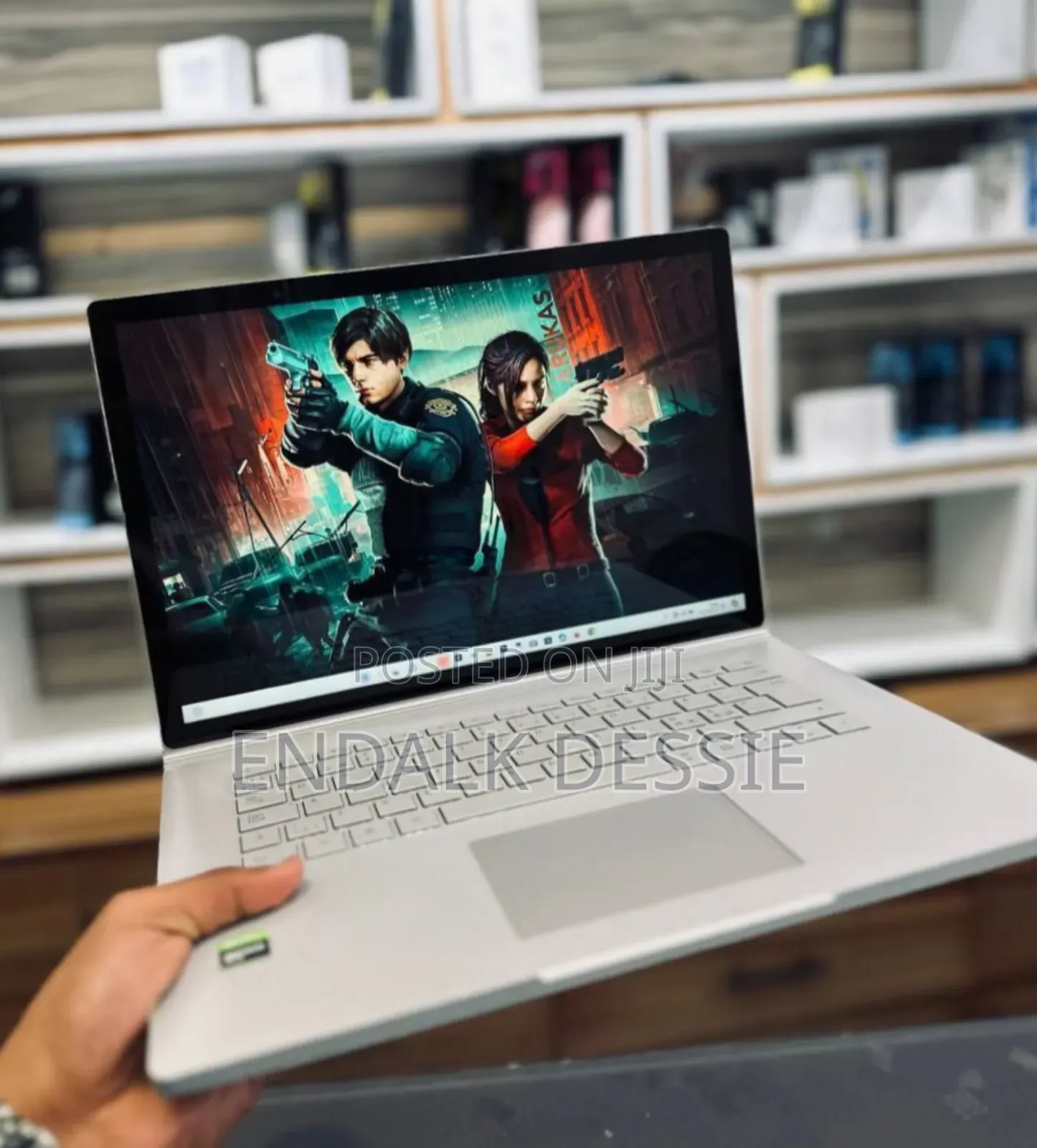 New Laptop Microsoft Surface 16GB Intel Core I7 SSD 256GB