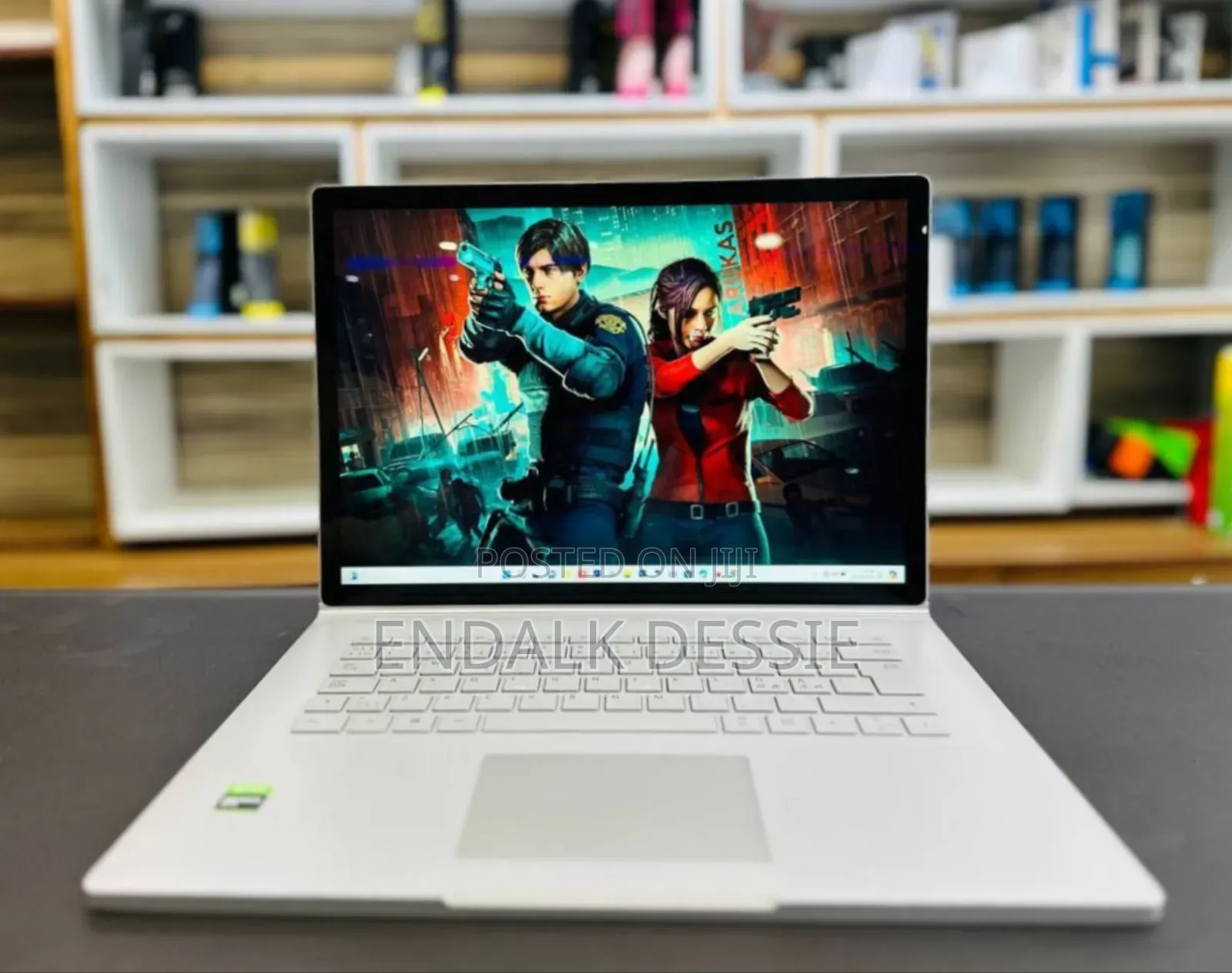 New Laptop Microsoft Surface 16GB Intel Core I7 SSD 256GB