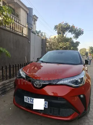 Photo - Toyota C-HR 2021 Red