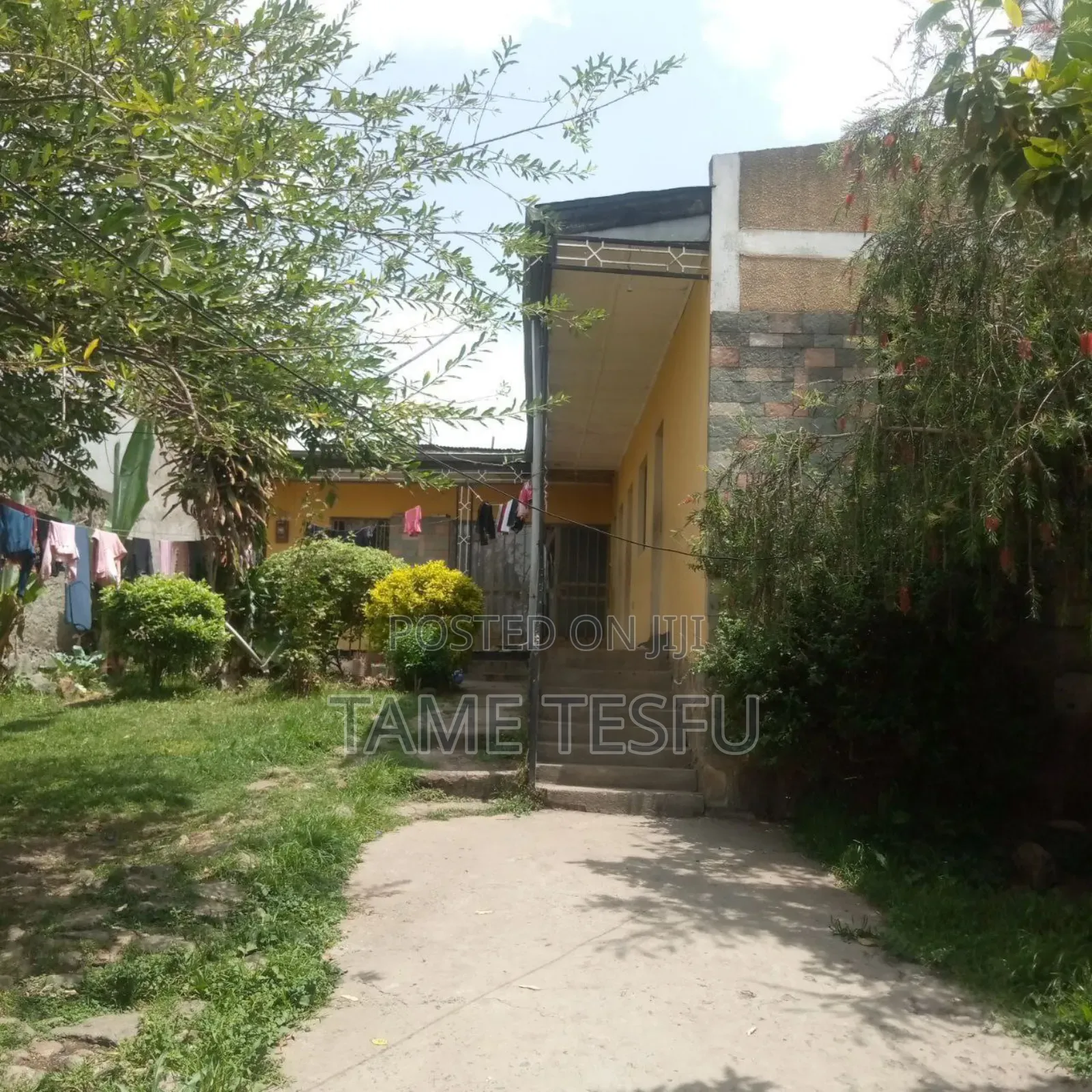 Furnished 2bdrm House in ሊዝ መንደር, Yeka for sale