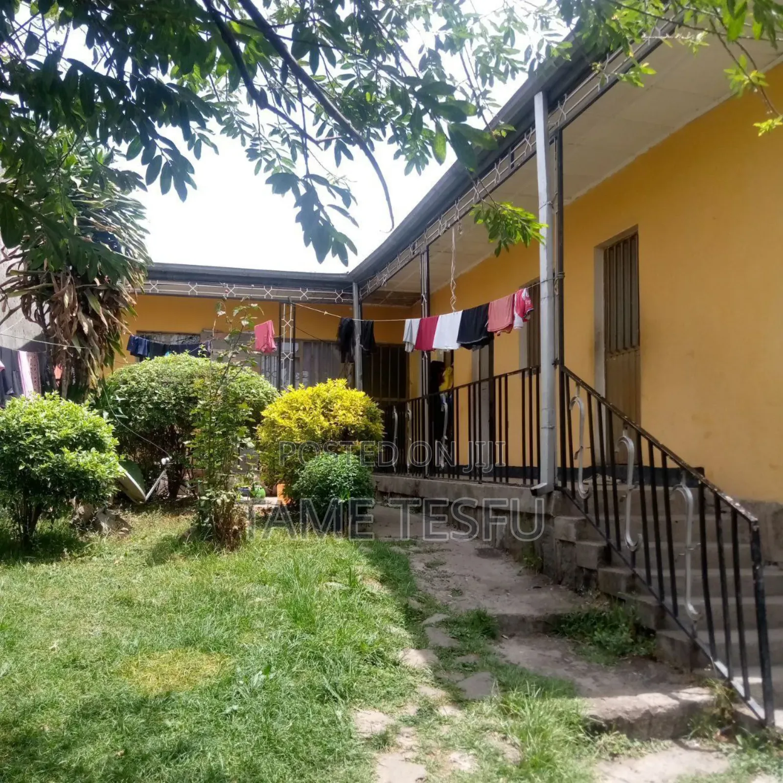 Furnished 2bdrm House in ሊዝ መንደር, Yeka for sale