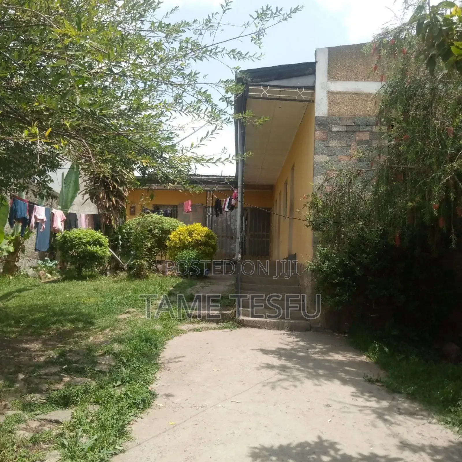 Furnished 2bdrm House in ሊዝ መንደር, Yeka for sale