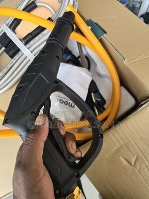 Photo - Meakida Pressure Washer