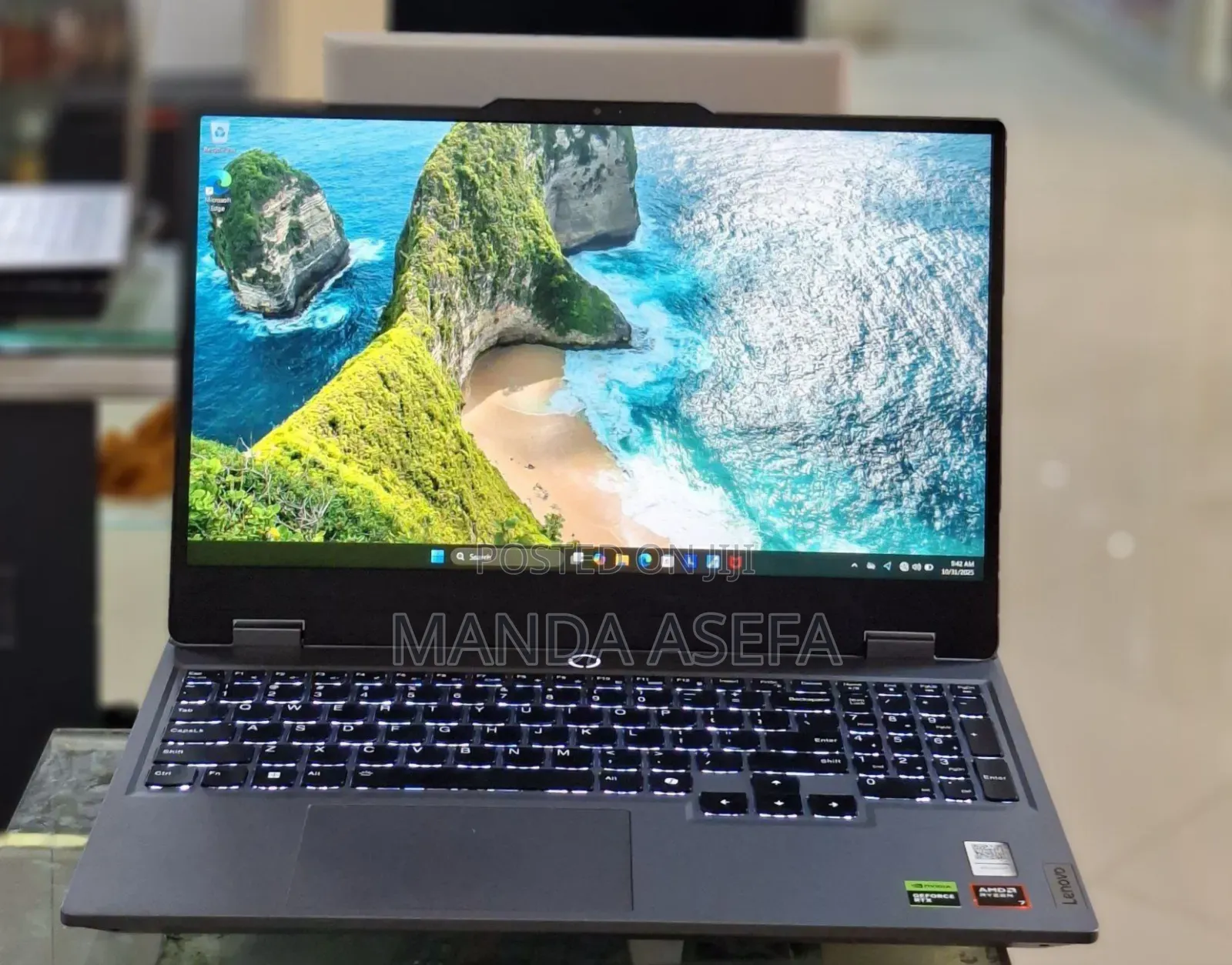 New Laptop Lenovo LOQ 15IRH8 16GB AMD Ryzen 7 SSD 1T